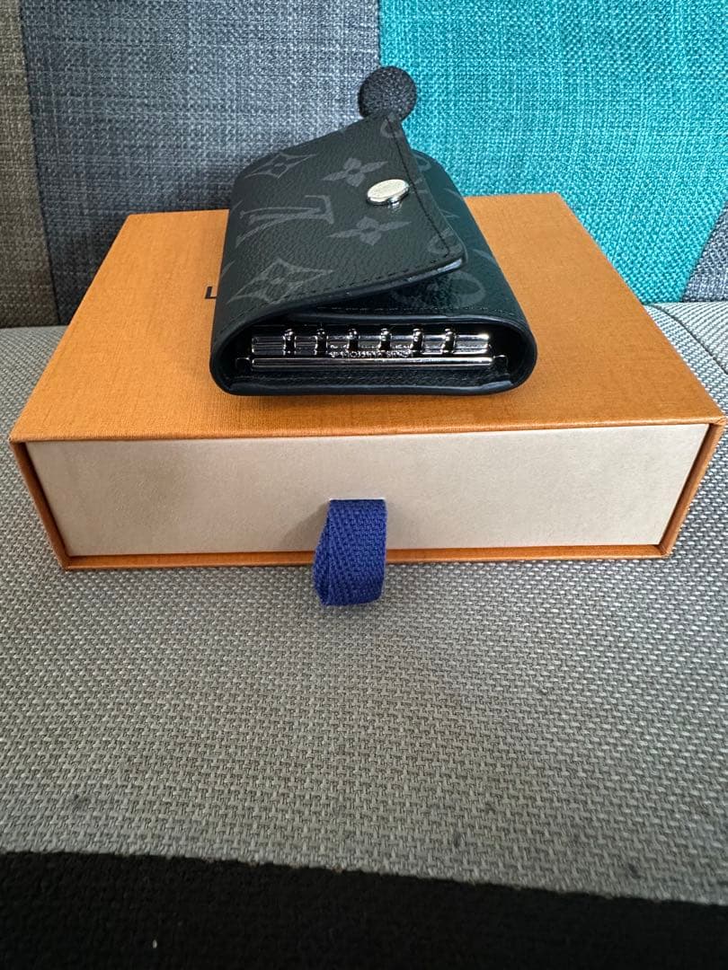 ルイヴィトン　キーケース　ミュルティクレ6エクリプス　M82603