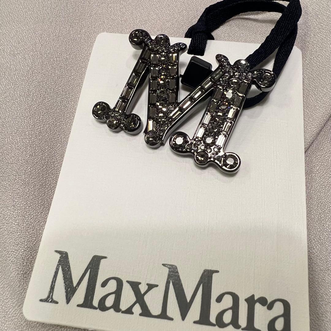MaxMara BATH2ブローチ タグ・保存袋付き オリーヴ