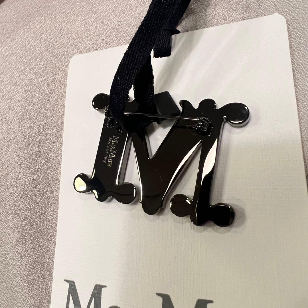 MaxMara BATH2ブローチ タグ・保存袋付き オリーヴ