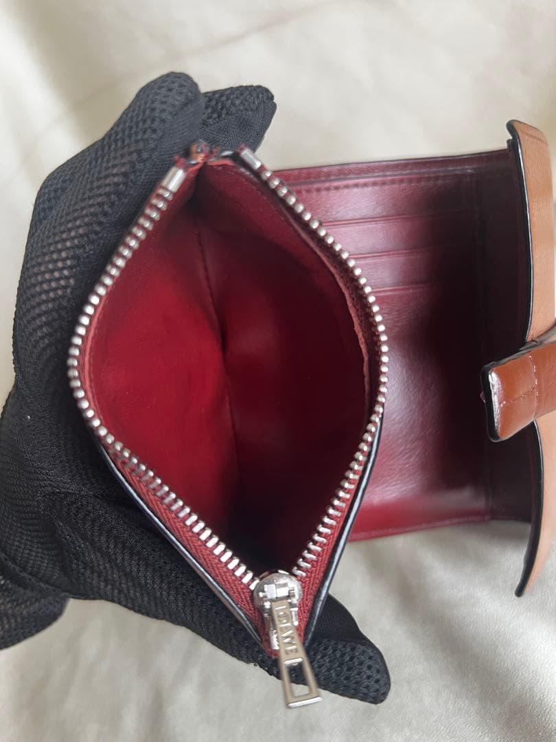 「最終値下げ」美品 ロエベ バーティカルウォレット スモール 折り財布