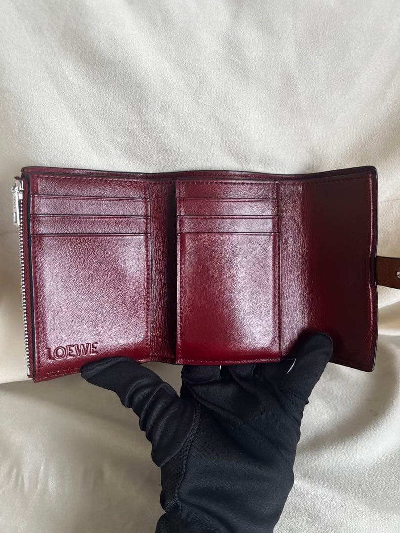 「最終値下げ」美品 ロエベ バーティカルウォレット スモール 折り財布