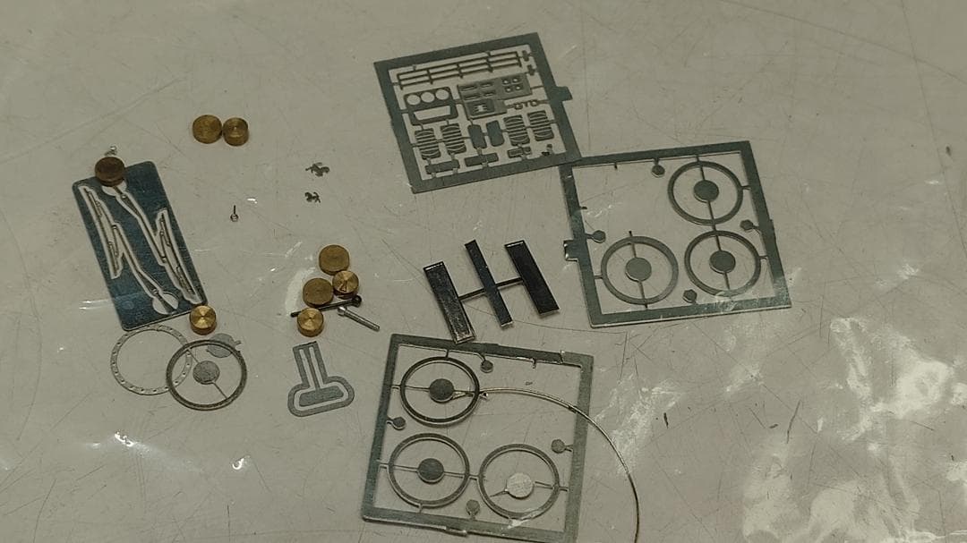 d*2様 Ferrari 288 GTO 1984 メタルキット