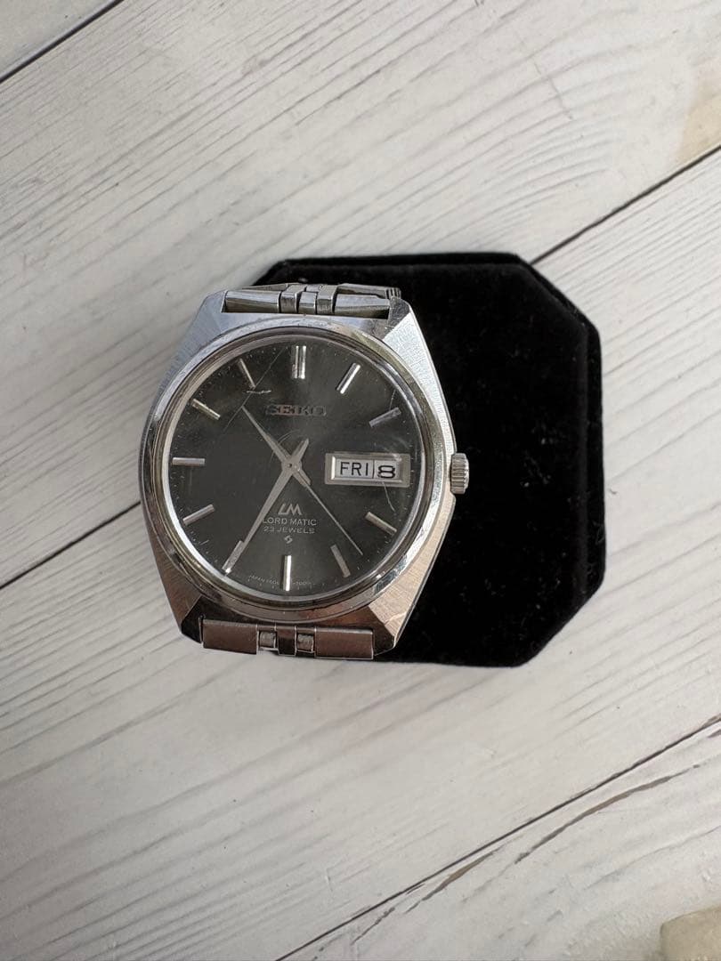 SEIKO ロードマチック 黒文字盤 ビンテージ自動巻き時計 動作品 (レ55)