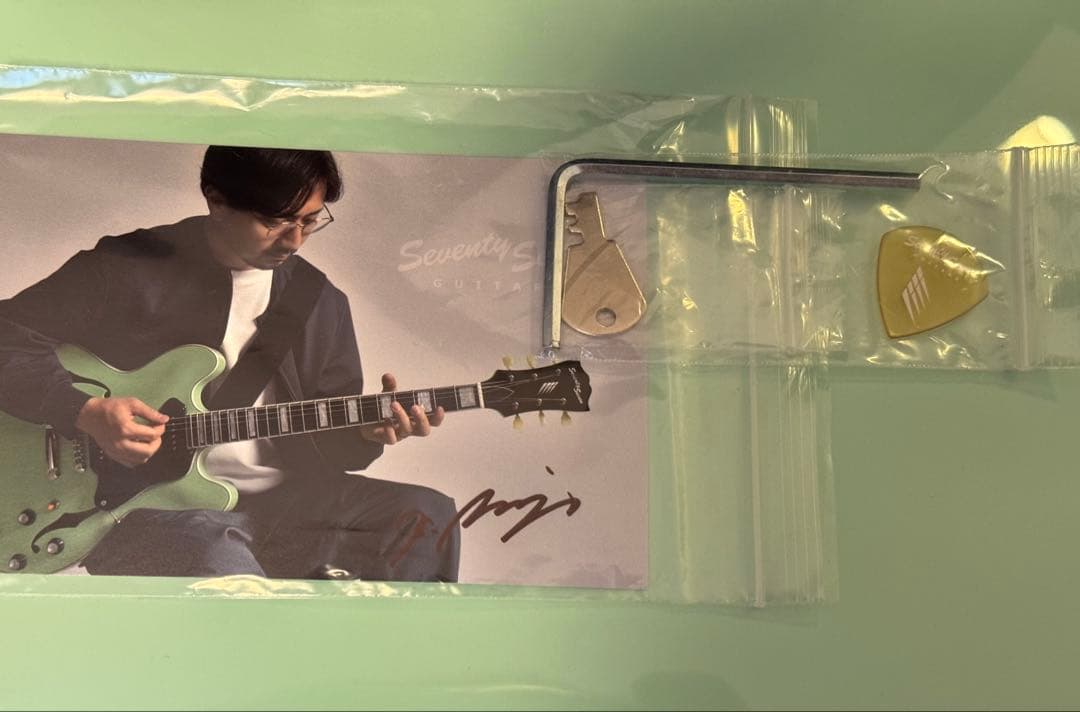 Seventy Seven Guitars セミアコ MG-T P90 335