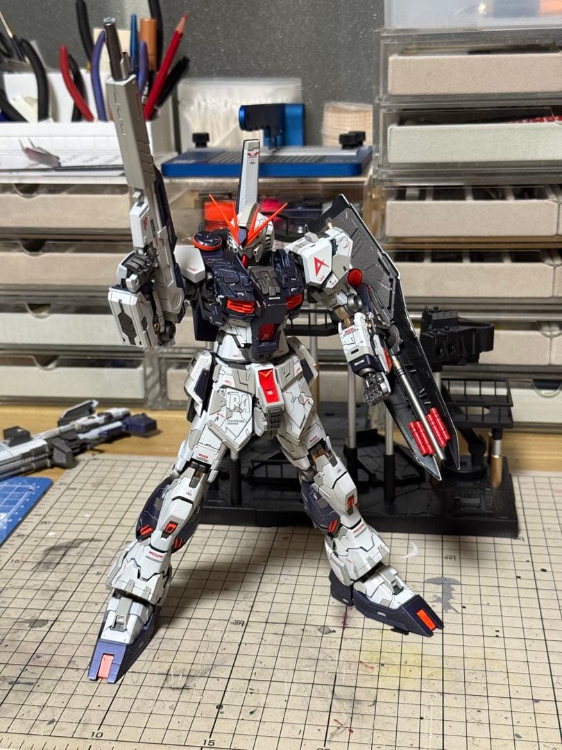 ジュン様へMG νガンダム　HWS 完成品
