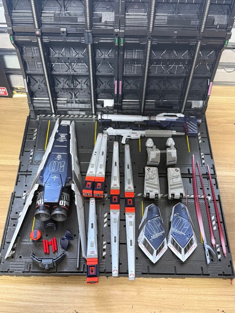 ジュン様へMG νガンダム　HWS 完成品