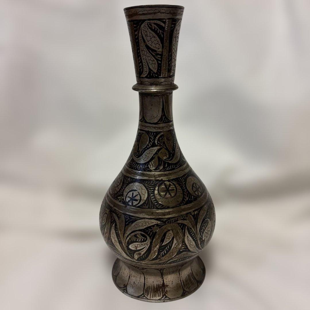 【希少】　インド工芸 ビドリ焼き 銀象嵌 黒地 花瓶 伝統金属工芸