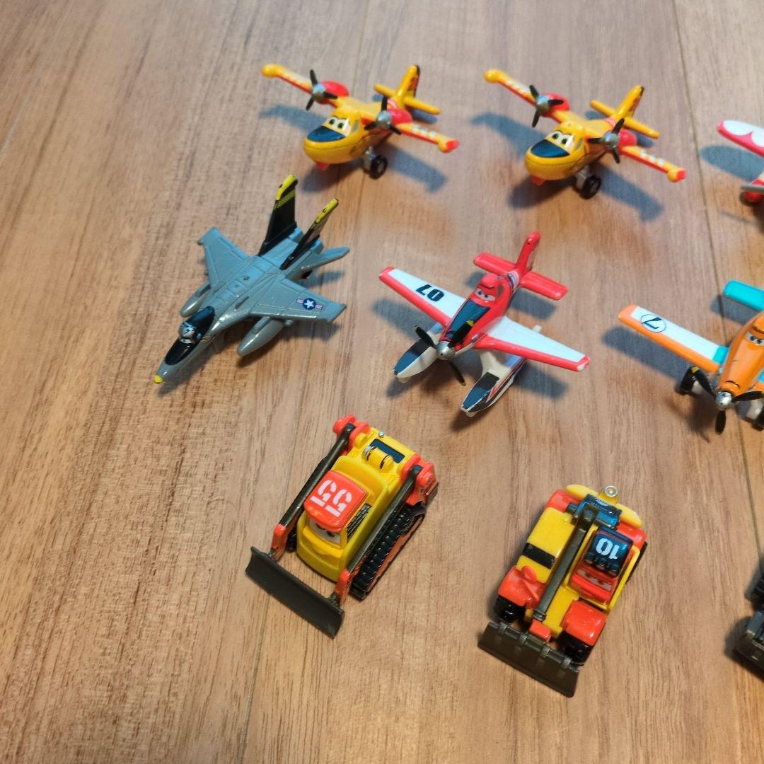 くわばら　トミカプレーンズ　13台セット