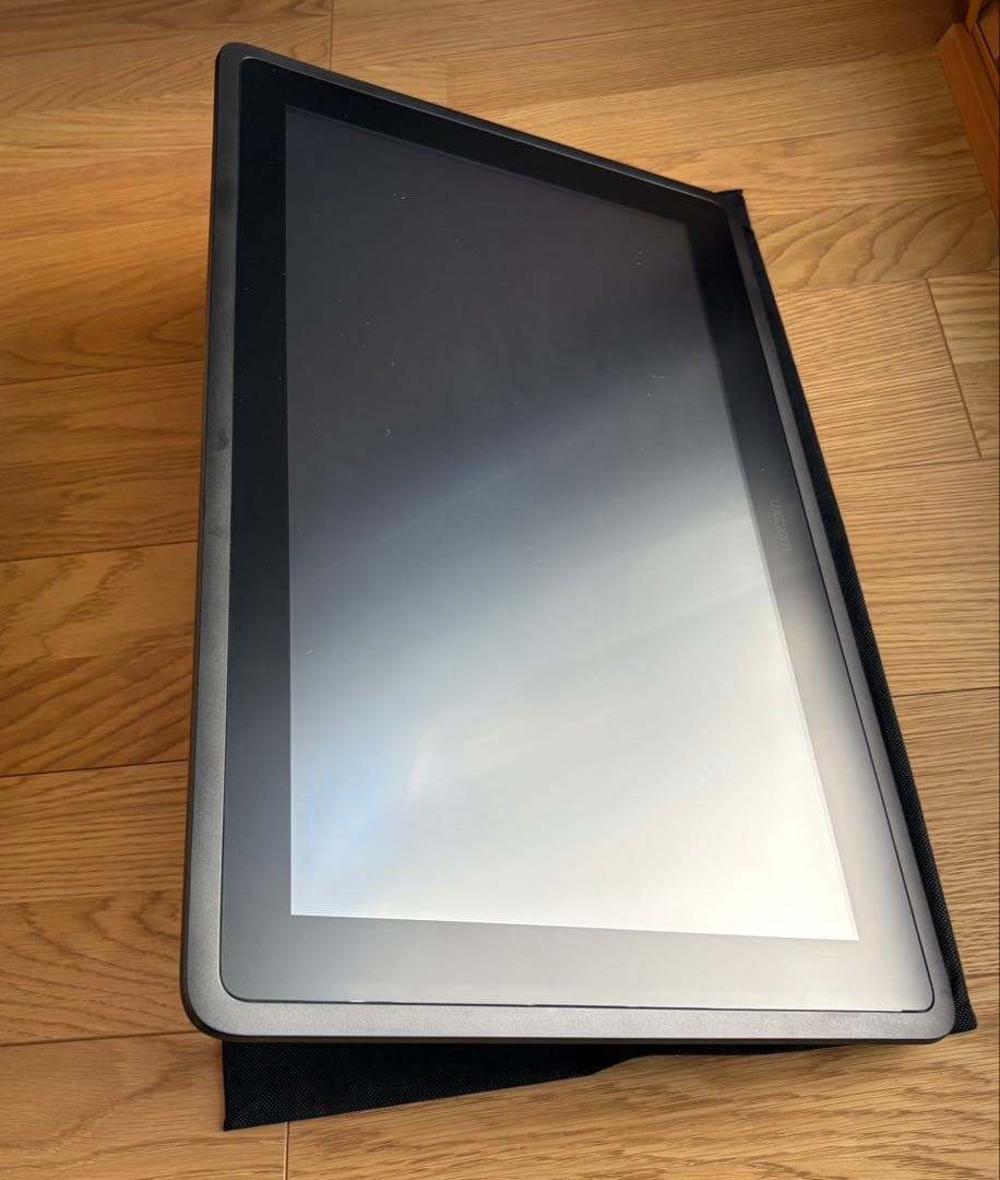 I*e様 Wacom Cintiq22液晶ペンタブレット[DTK-2260K0D