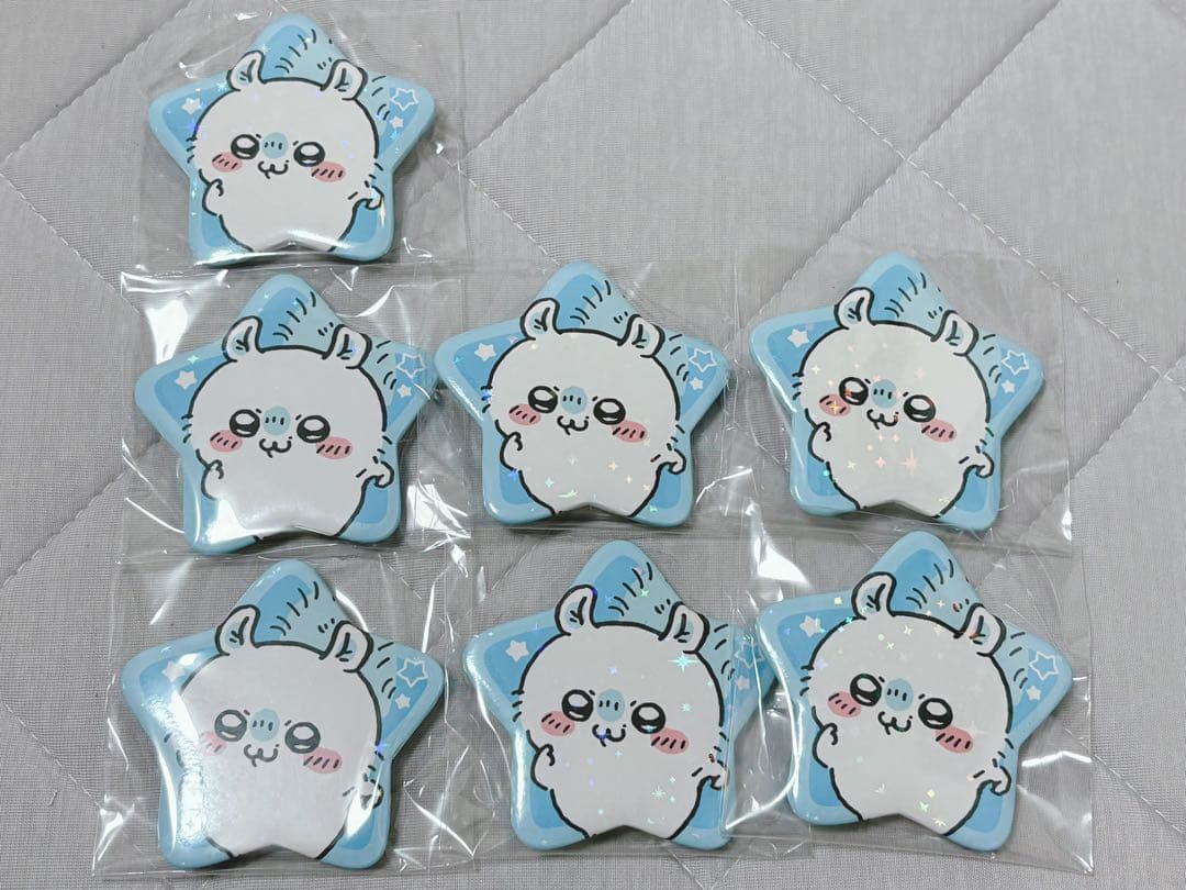 スターカンバッジコレクション　星型缶バッジ　ちいかわ　モモンガ