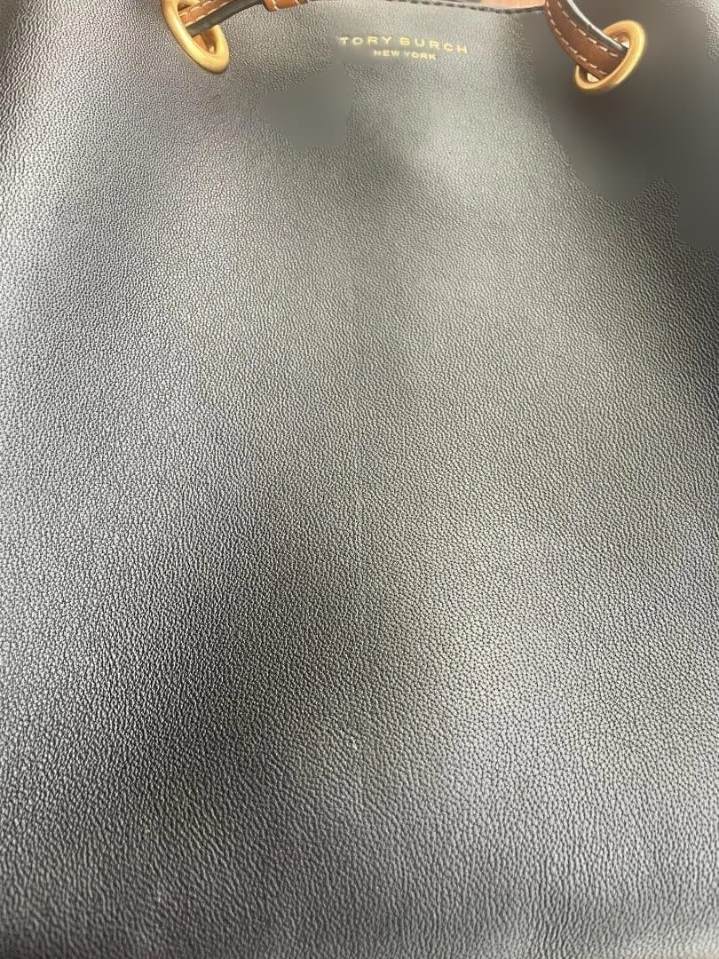 トリーバーチ　ブラック　レザー　ショルダーバッグ