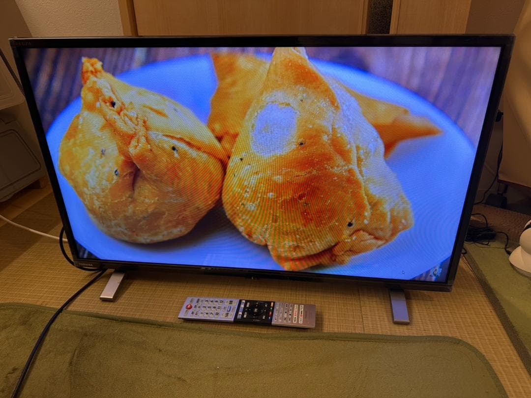 アプリ内蔵極美品　TOSHIBA 東芝 テレビ　32V34　2022年製　32型