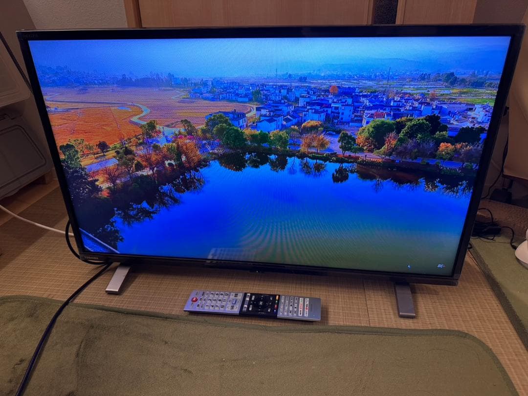 アプリ内蔵極美品　TOSHIBA 東芝 テレビ　32V34　2022年製　32型
