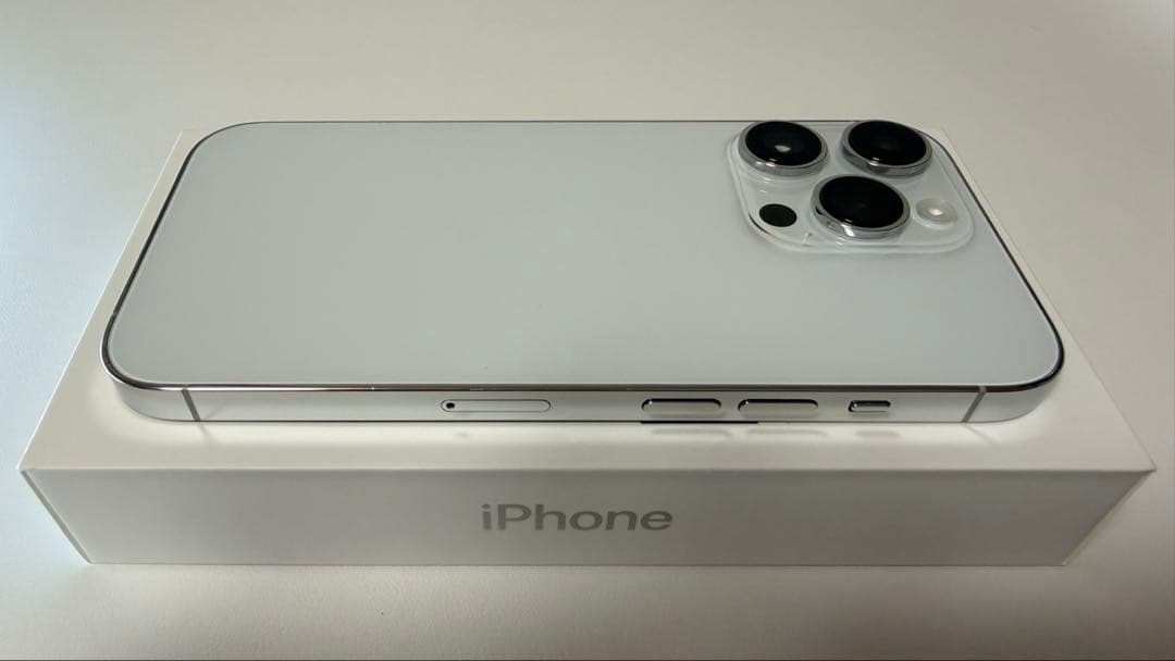 iPhone 14 Pro シルバー 256GB 箱・ケーブルあり