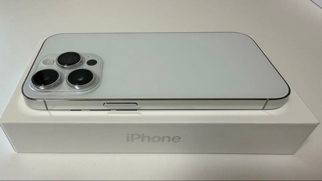 iPhone 14 Pro シルバー 256GB 箱・ケーブルあり
