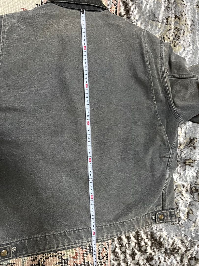 Carhartt ブラック フェード デトロイトジャケット