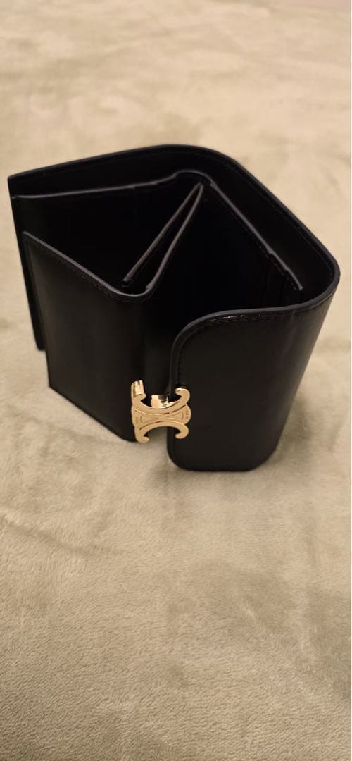 CELINE セリーヌ トリオンフ レザー 三つ折り財布 ブラック ゴールド金具