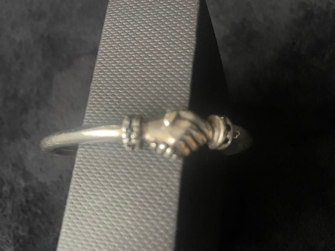 アーチセブンスター　握手バングル ブラックダイヤ