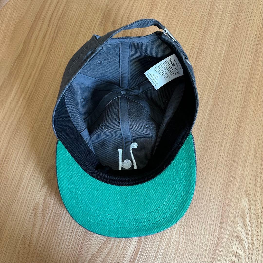 NEPENTHES × Unlikely BASEBALL CAP GRAY