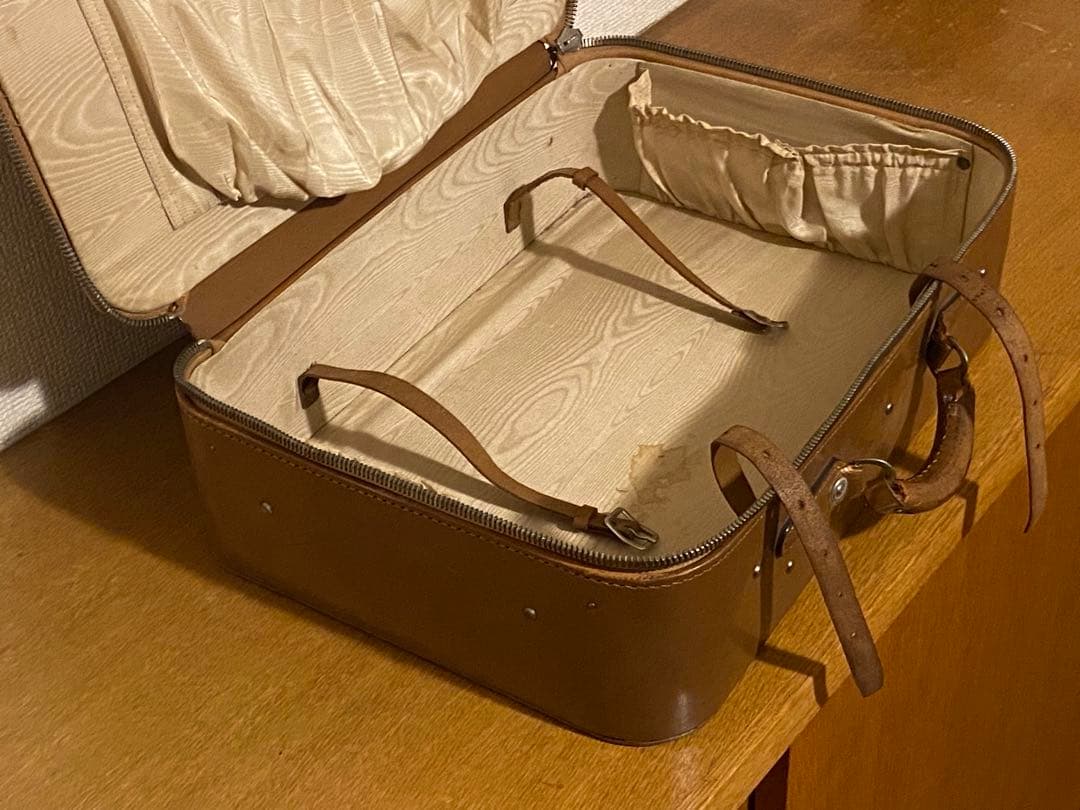 旅行用小型トランク（ヴィンテージ）