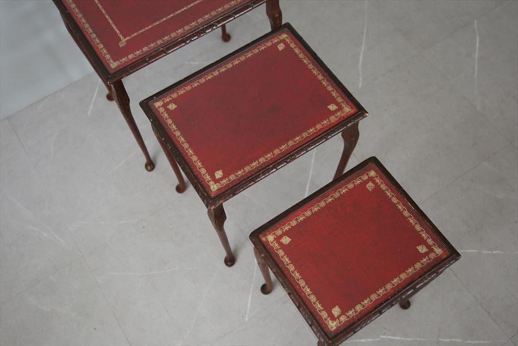 英国アンティーク猫脚ネストテーブル3台/木製机/サイドテーブル(88-83)