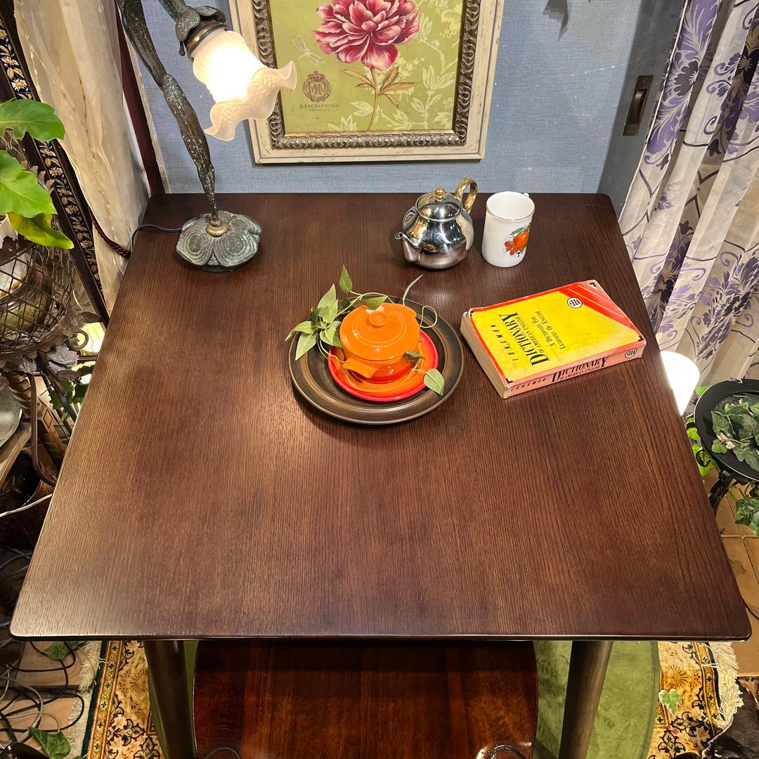 しろ　ヴィンテージ デザイナーズ　コンパクト　　ダイニングテーブル