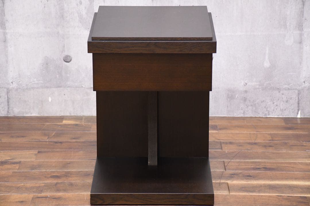 ECK43 展示品 フランスベッド イルベローチェ ナイトテーブル 3.3万