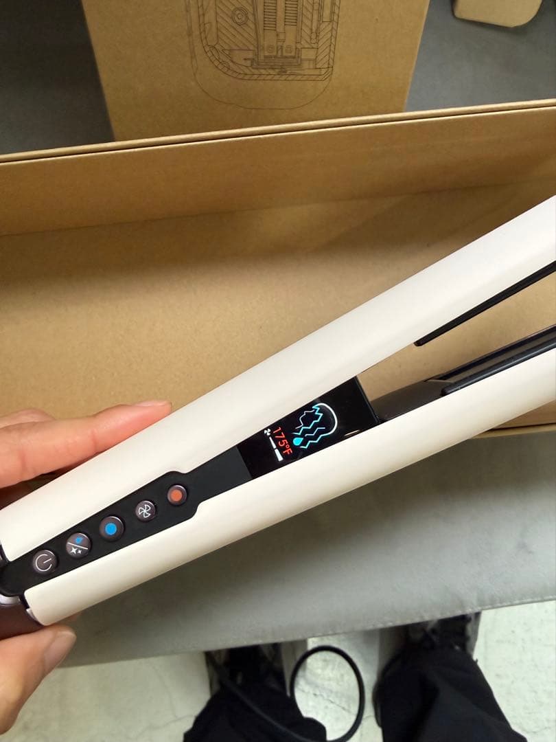 ダイソン Airstrait™エアストレート（1200W） セラミックピンク