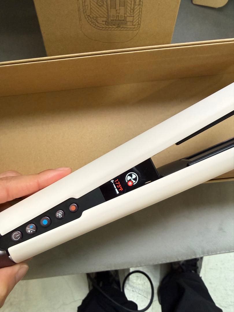 ダイソン Airstrait™エアストレート（1200W） セラミックピンク