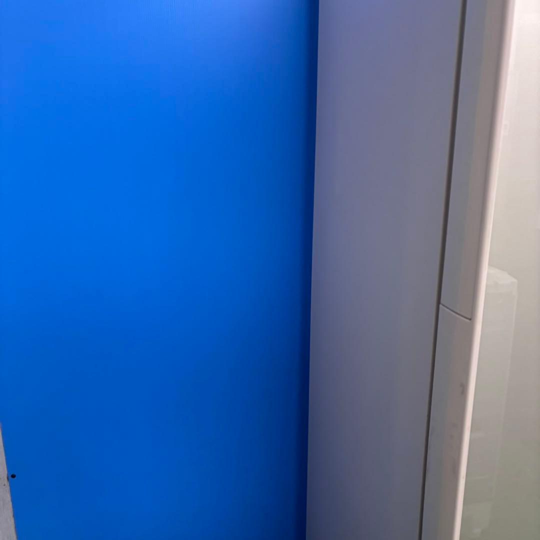 596 冷蔵庫　大型　400L〜500L 自動製氷機付　右開き　鏡面5ドア　格安