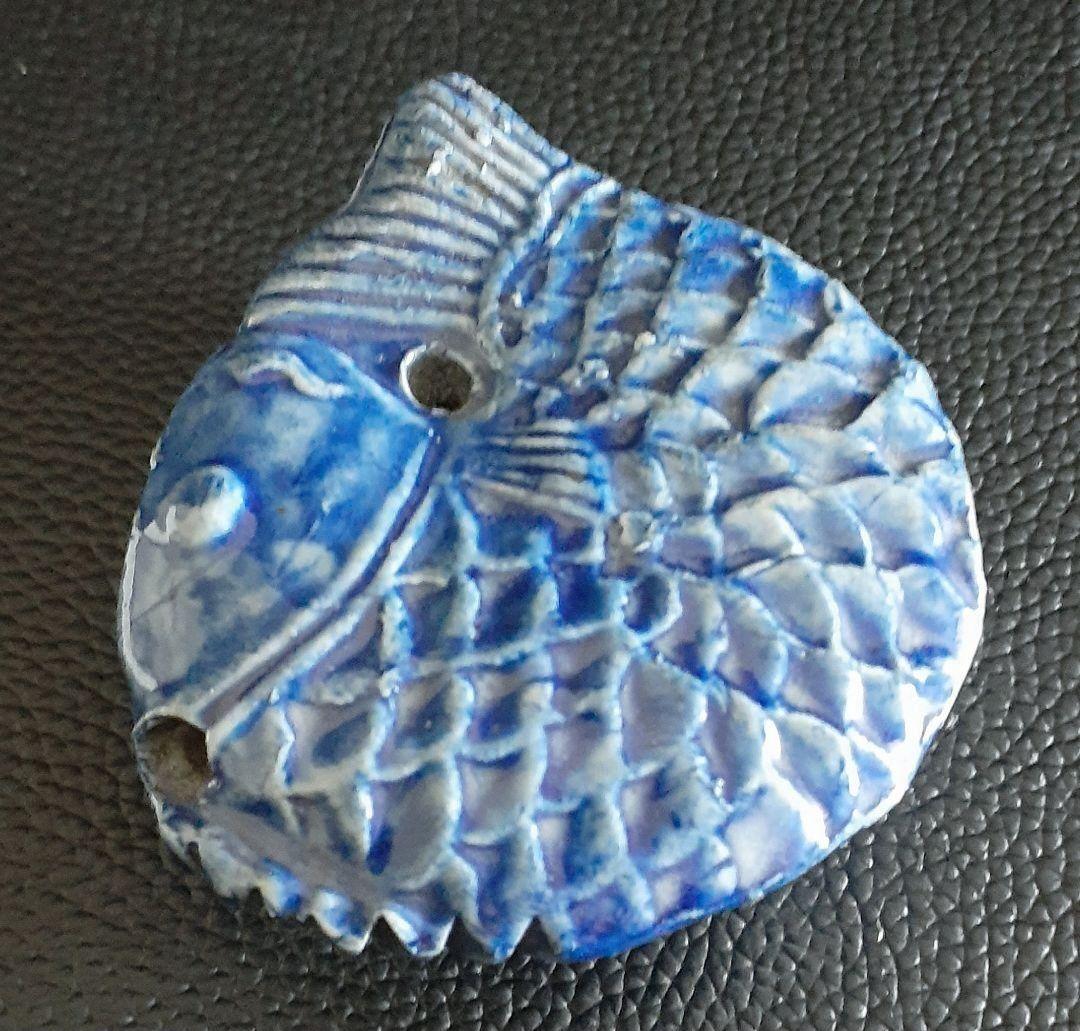 李氏朝鮮時代　李朝　瑠璃釉　陽刻浮彫　魚形　水滴　文房具　書道具　硯　硯石　毛筆