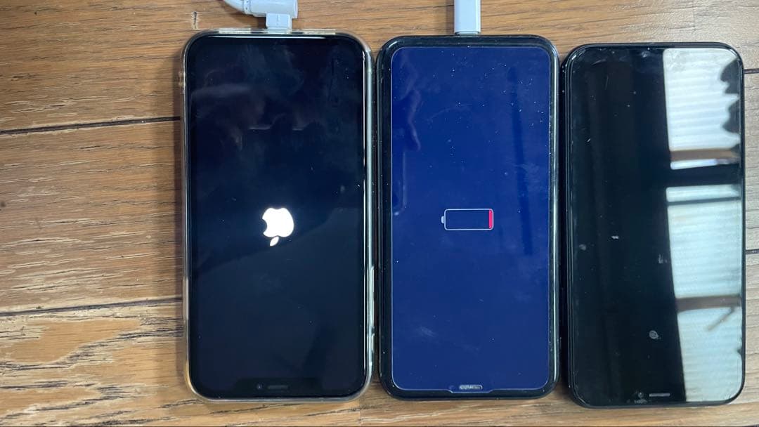 iPhone XR 3台ジャンク