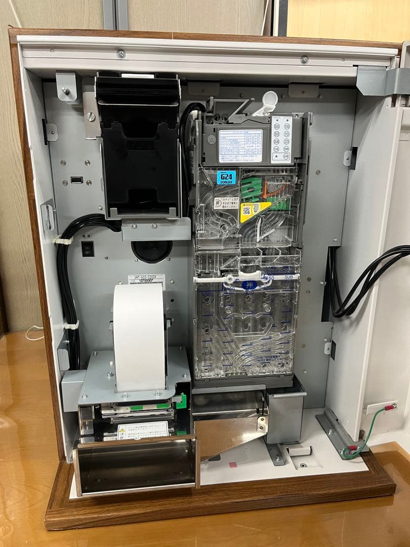 マミヤOP　タッチパネル式小型券売機　VMT-600 Mamiya-OP