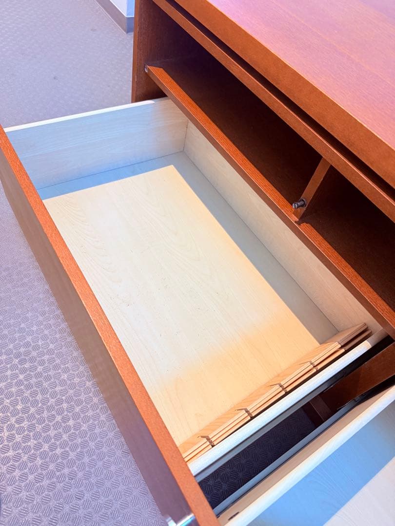 IKEA BONDE テレビボード　サイドボード　ドイツ製　都内中央区直接引取可