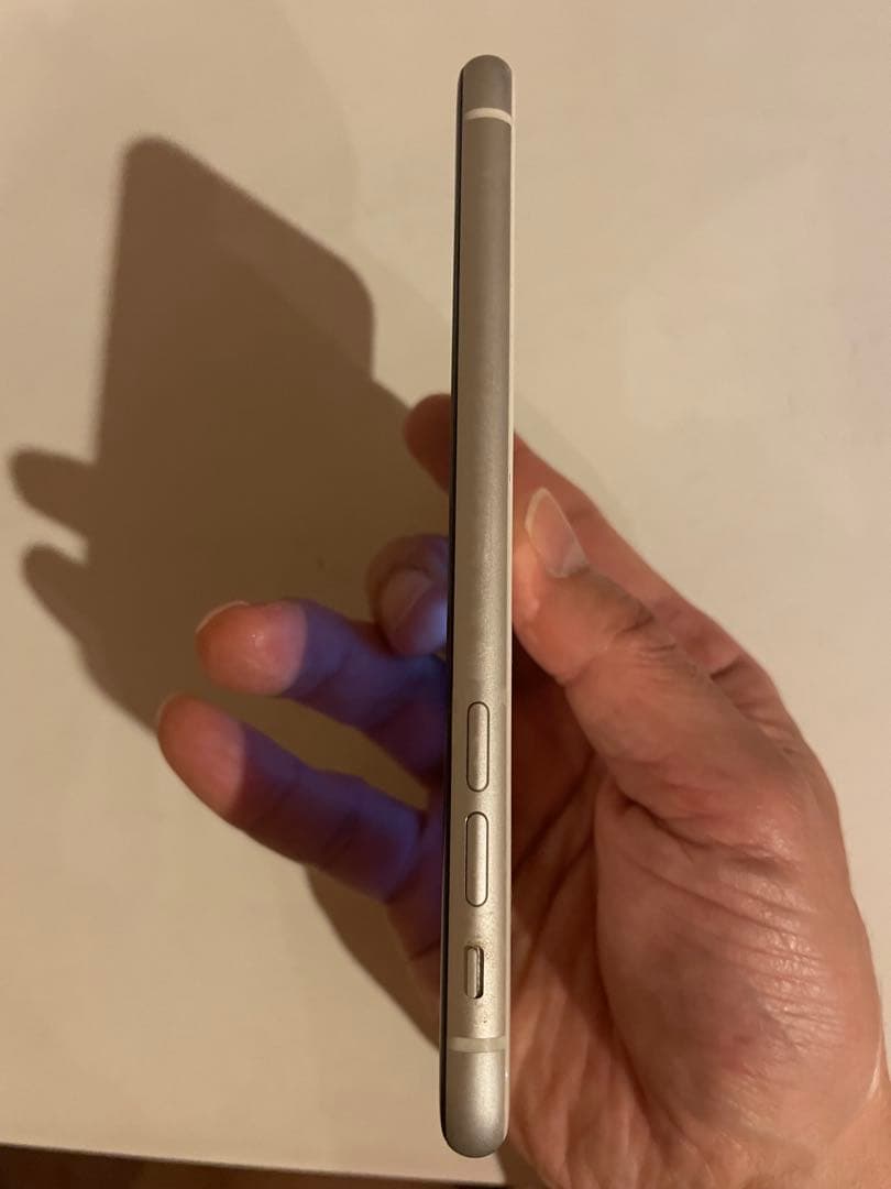 iPhone 11 ホワイト 64GB