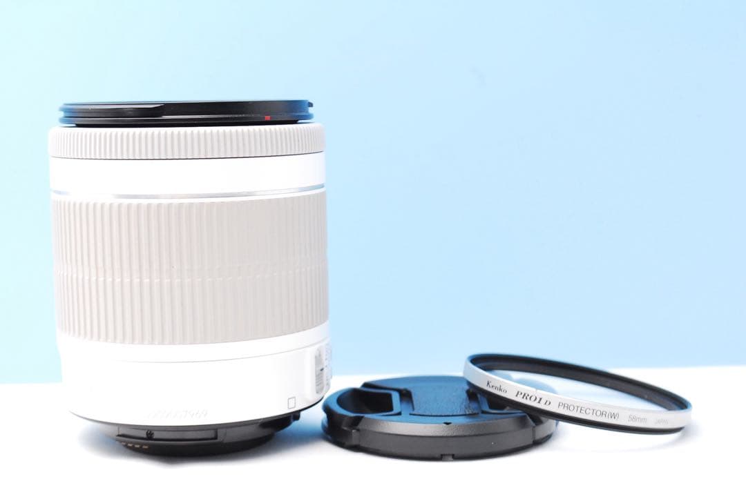 Canon Kiss X7ホワイト✨️静音AF＆手ブレ補正付きレンズセット♪