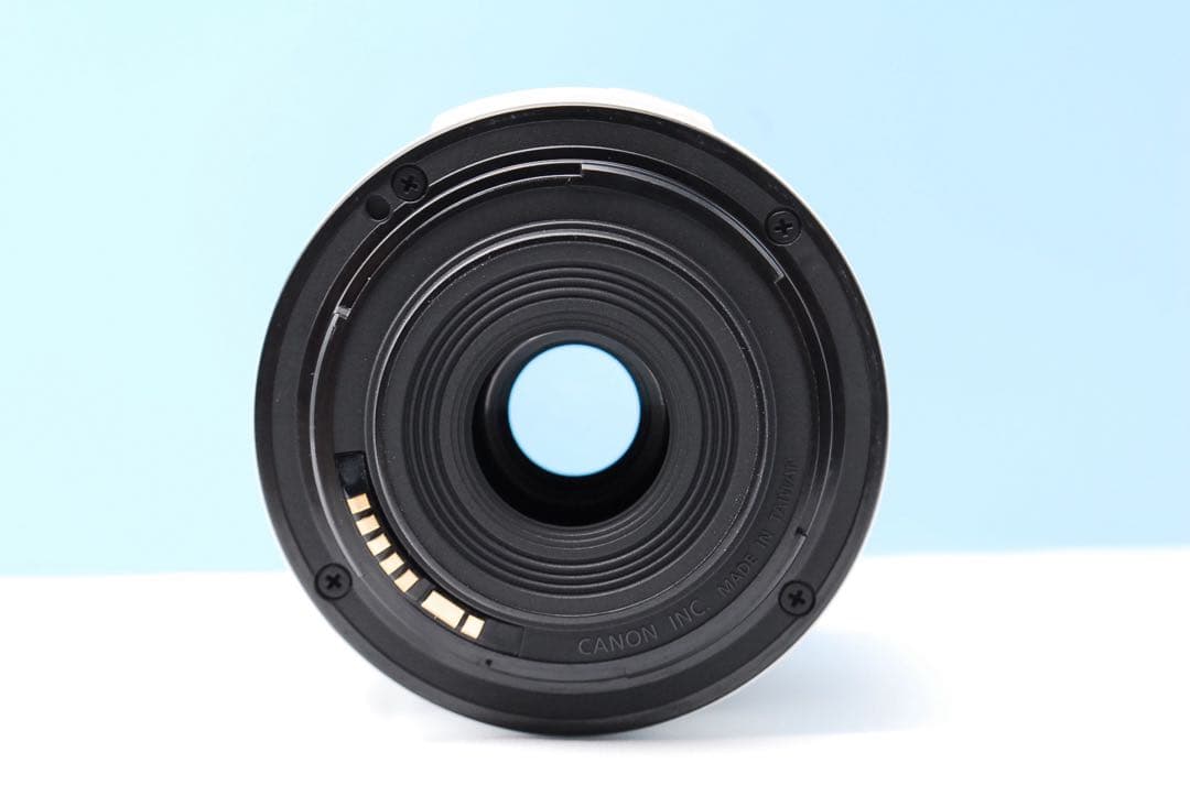 Canon Kiss X7ホワイト✨️静音AF＆手ブレ補正付きレンズセット♪