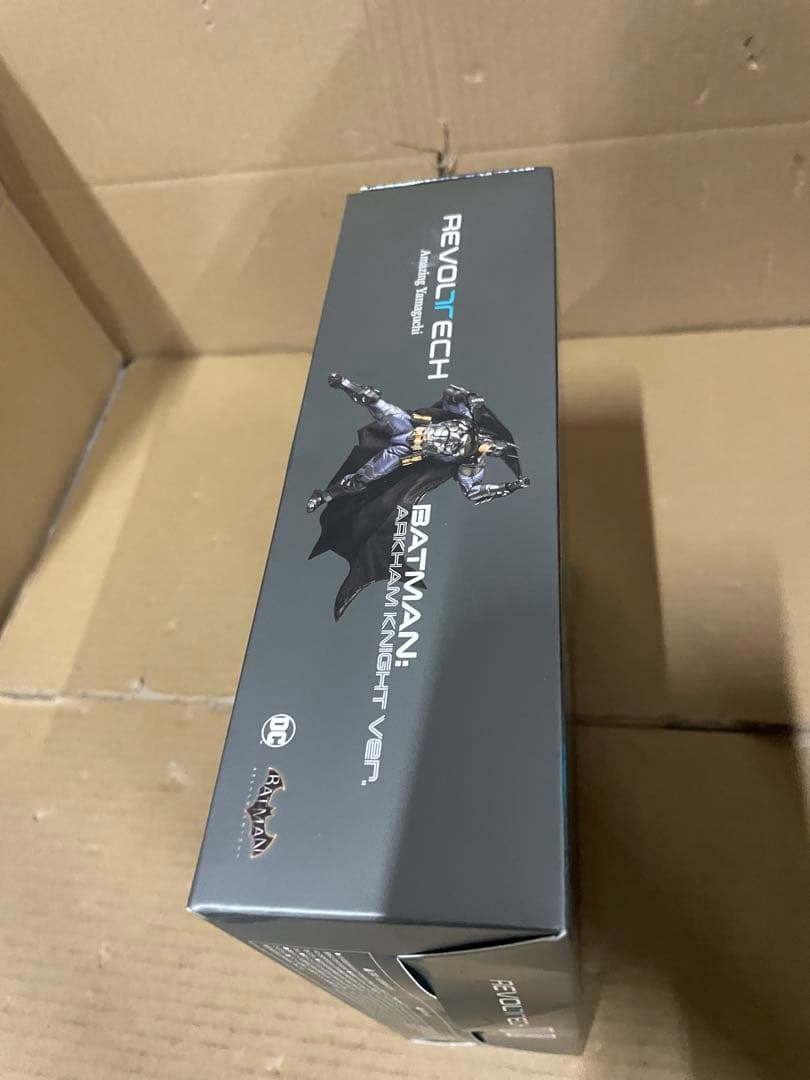 Revoltech アメイジングヤマグチ バットマン アーカムナイト