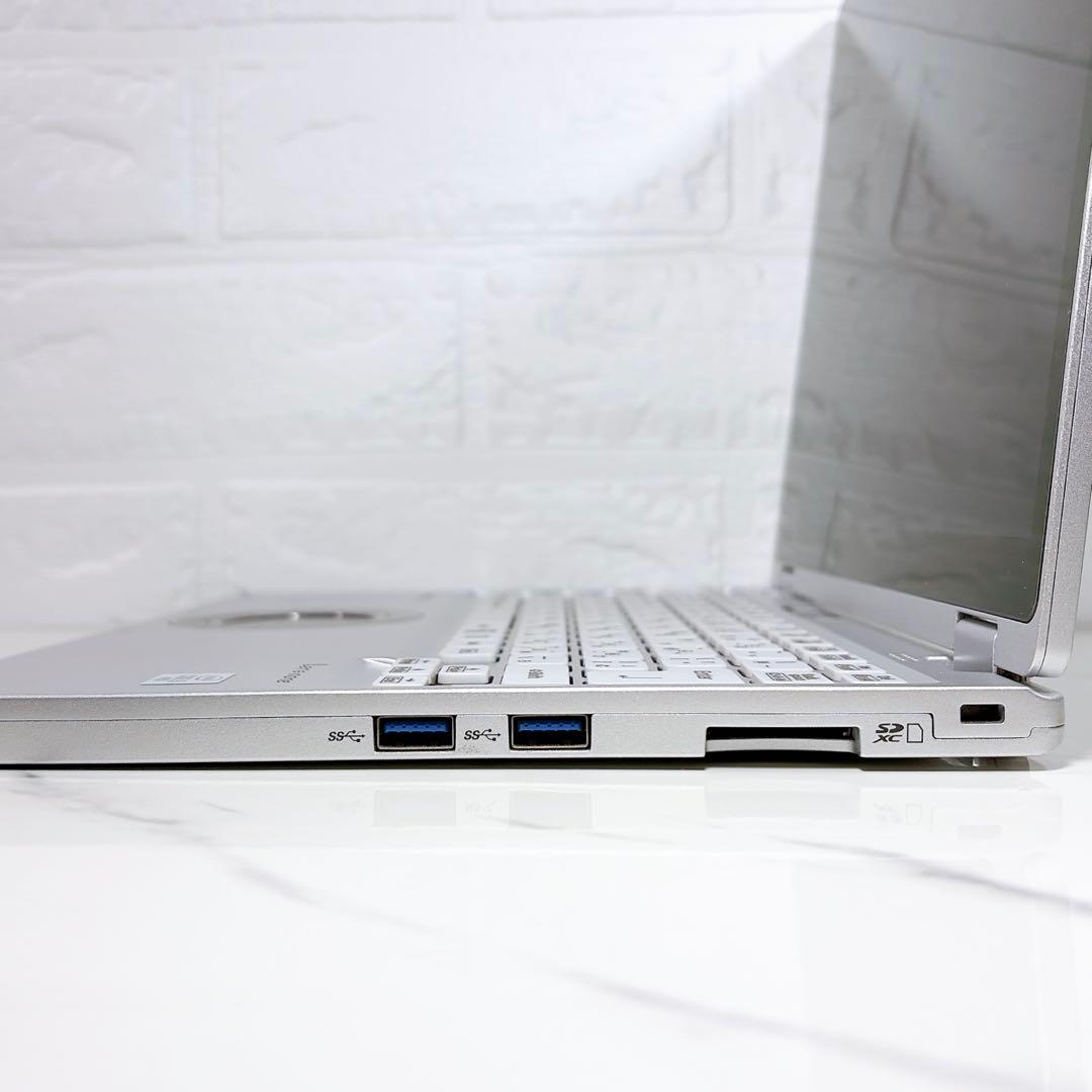 タッチパネル✨第10世代 i5 SSD256/8GBレッツノート Win11