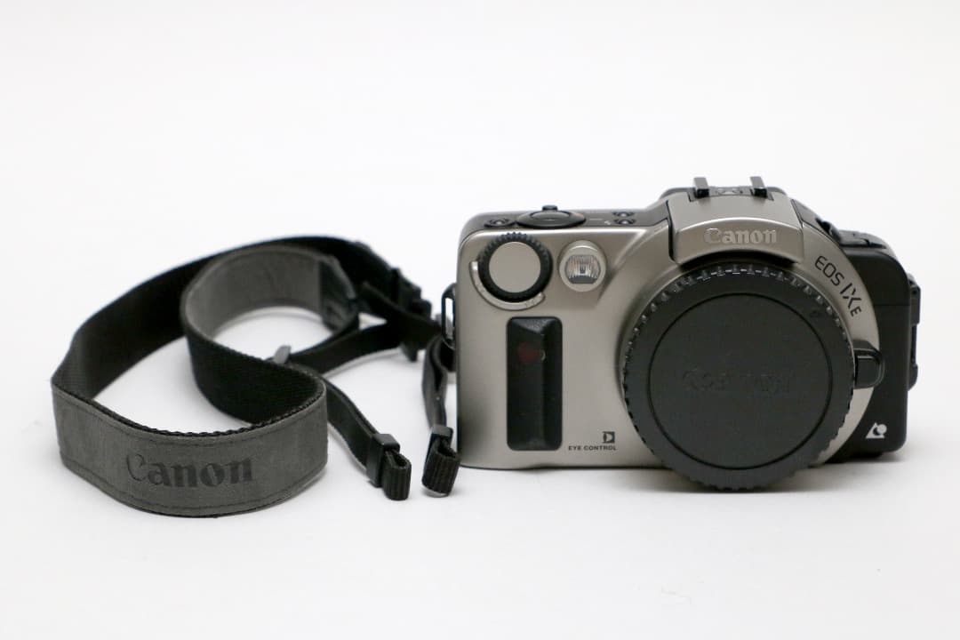 キャノン　EOS   IXE　（APSフイルムカメラ）　平成レトロ