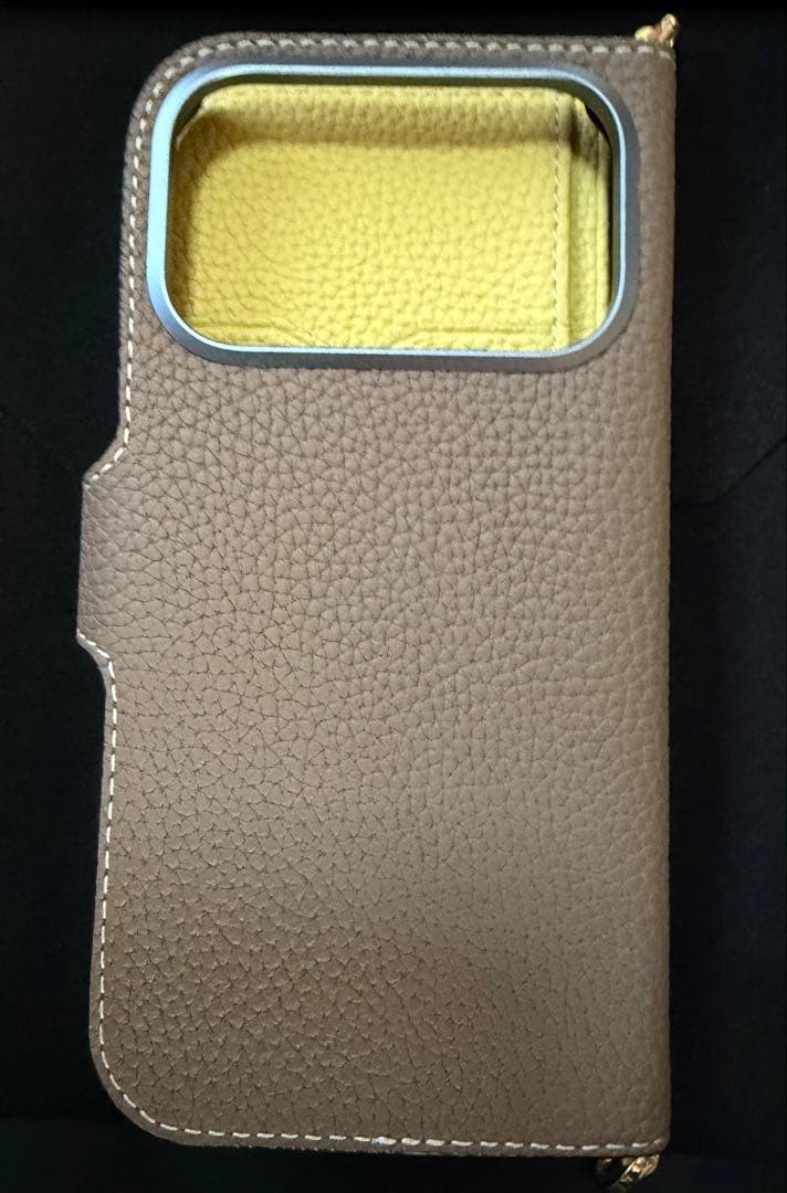 新品同様BONAVENTURA／ボナベンチュラ　iPhone17 proケース