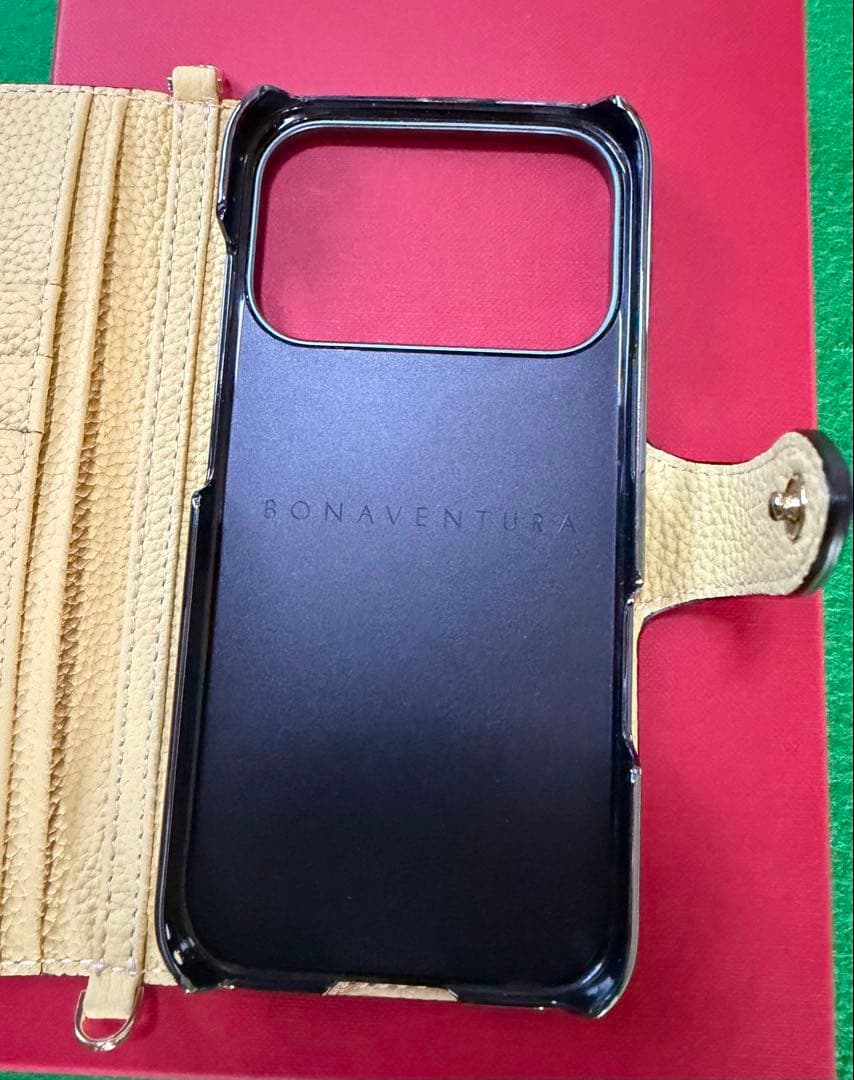 新品同様BONAVENTURA／ボナベンチュラ　iPhone17 proケース