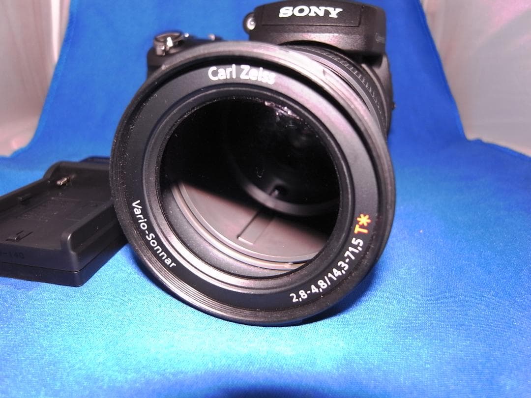 送料込み　サイバーショット DSC-R1