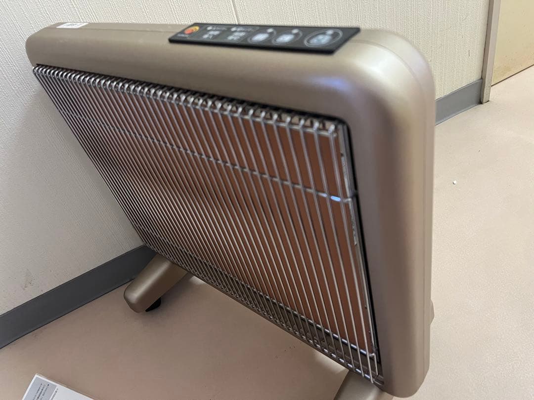 【極美品】サンルミエ E800L-TM2 遠赤外線暖房器 タイマー付