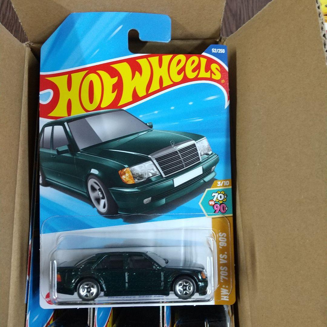 新品12個セット　ホットウィール　ベーシックカー　メルセデス・ベンツ　５００Ｅ