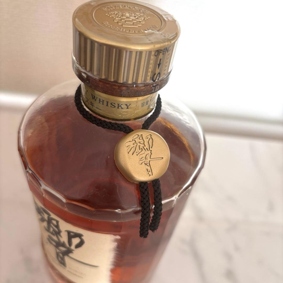 サントリー　響（旧17年）金キャップ向獅子　古酒