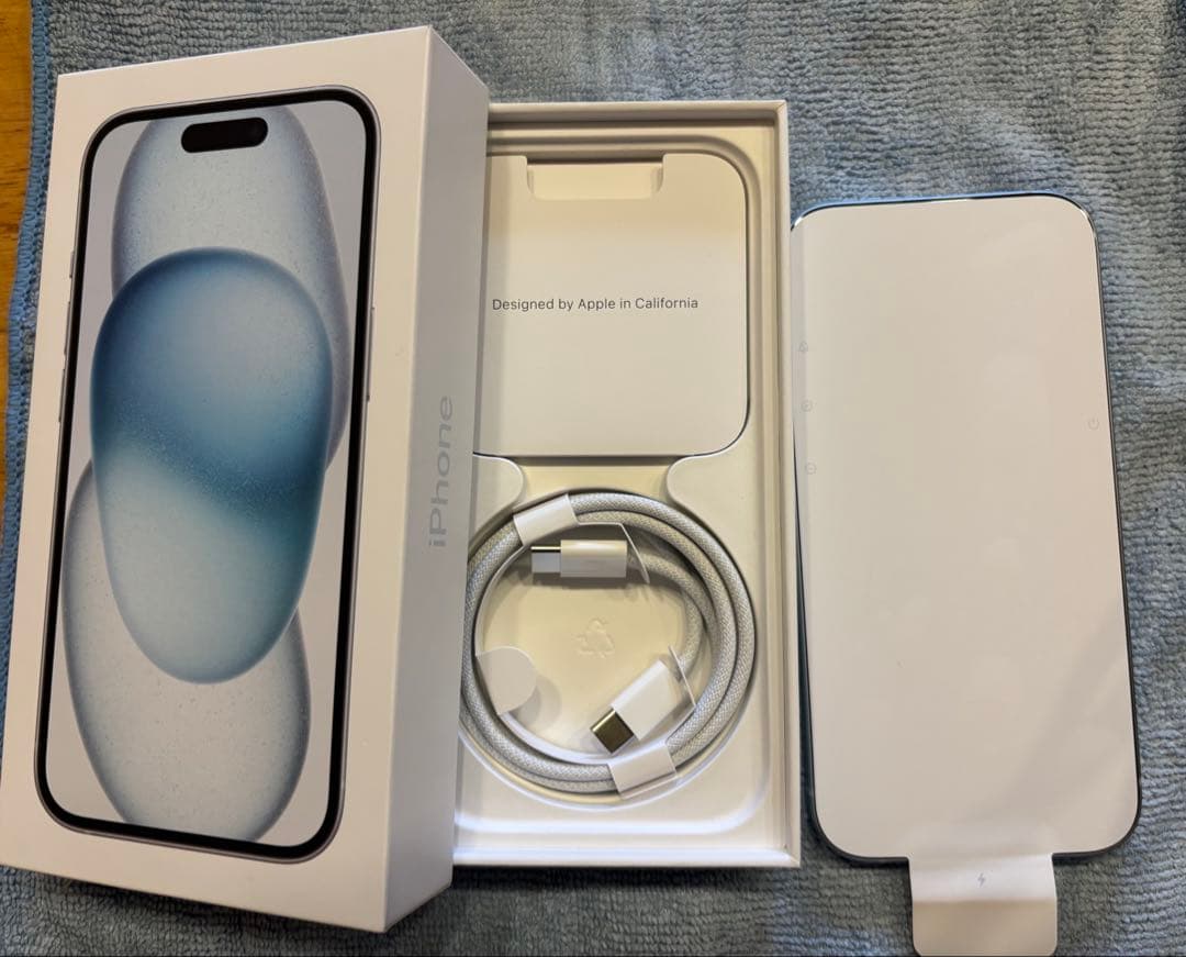 新品未使用　Apple iPhone 15 128GB ブルー本体