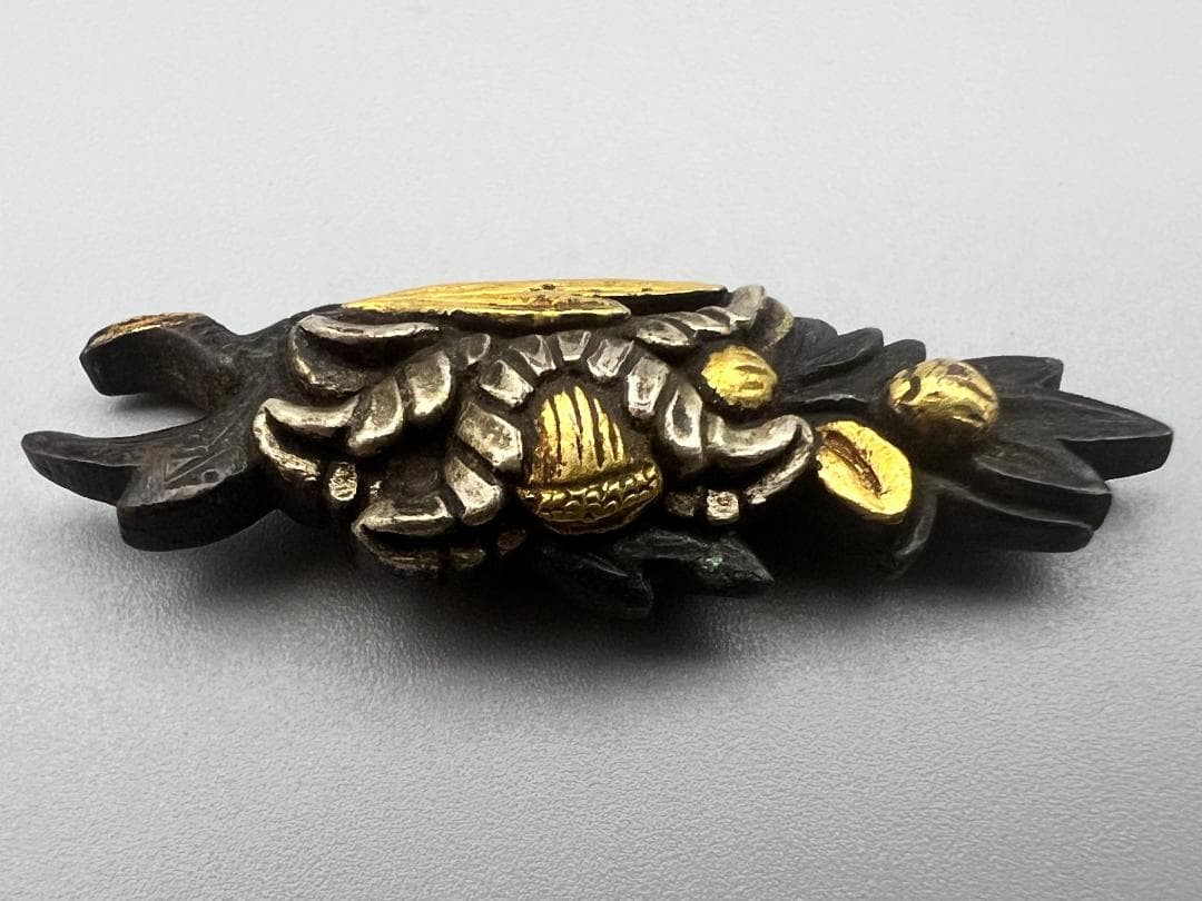 【海】江戸明治期　目貫　龍　天使　武士文など　銅鉄　金銀象嵌　5点　骨董品