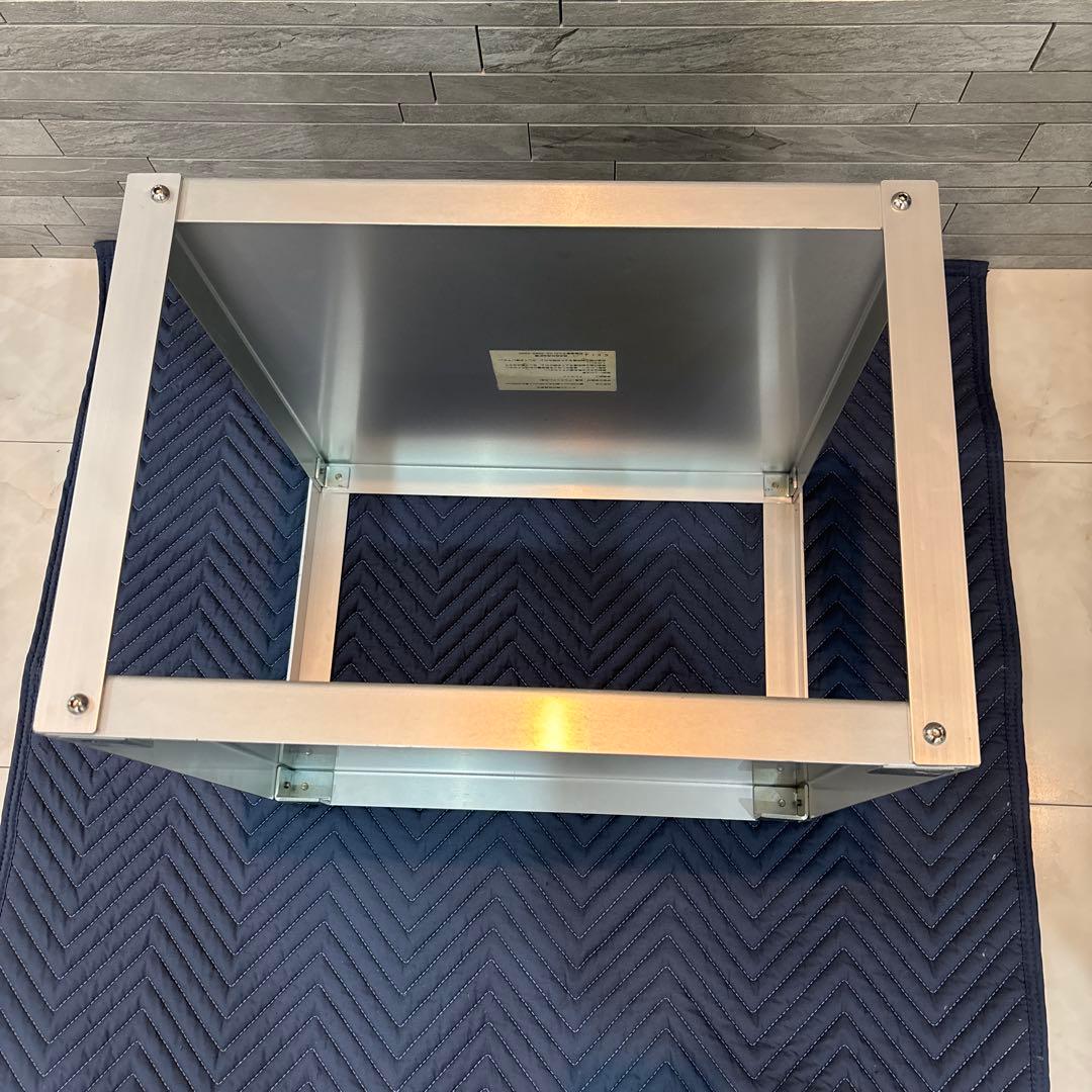 無印良品良品アルミサイドテーブル　435㍉×435㍉高さ370㍉（キャスター含）