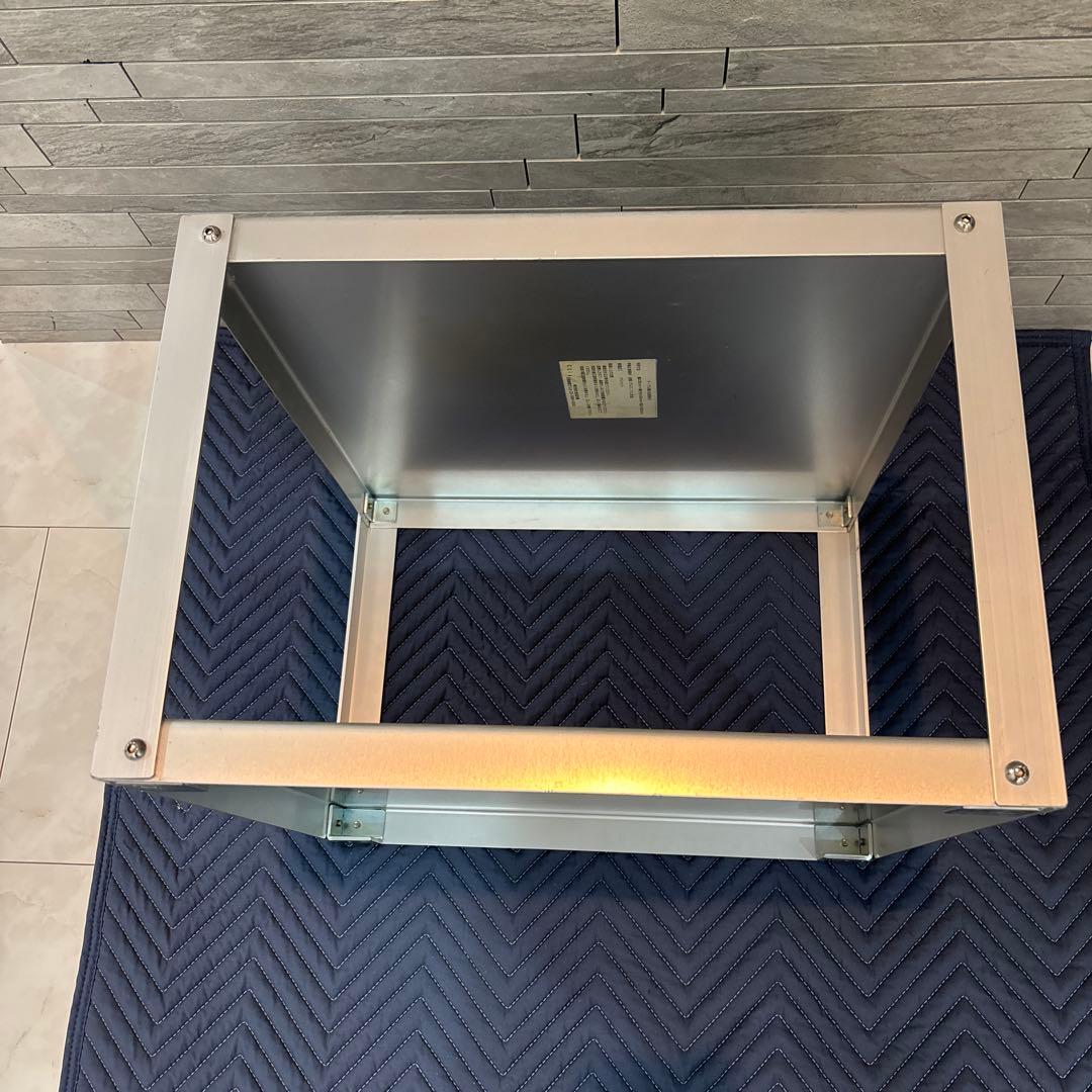 無印良品良品アルミサイドテーブル　435㍉×435㍉高さ370㍉（キャスター含）